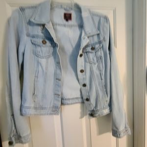 COPY - Jean jacket lightweight distressed